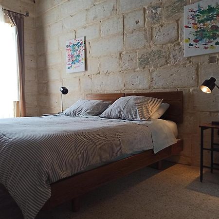 Beautiful Studio Apartment In Qormi Malta Экстерьер фото